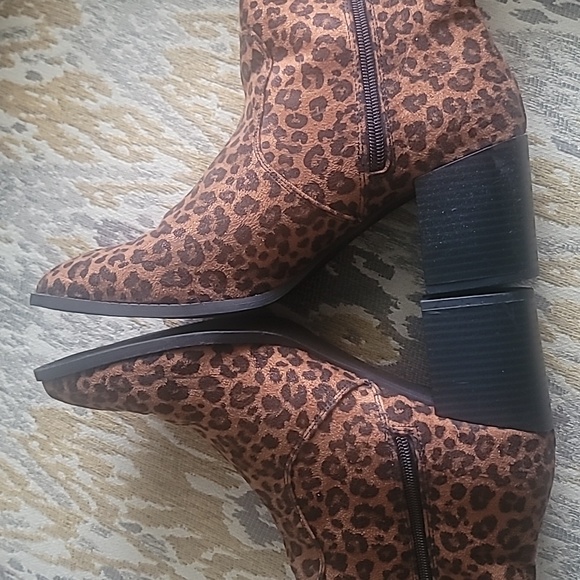 Leopard print booties - Picture 3 of 4